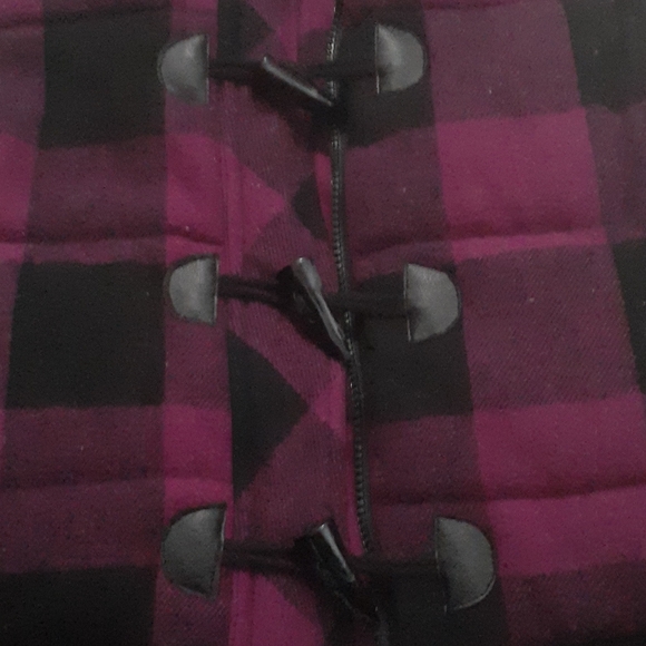 Aeropostale Quilted Puffer Vest Size L - Picture 3 of 8